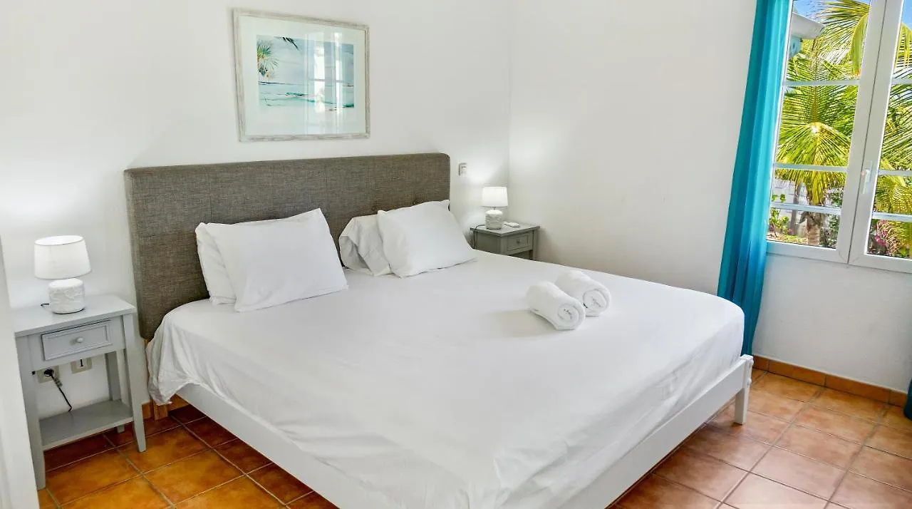 Villa Macassi 3 Chambres , La Baie Orientale. Orient Bay