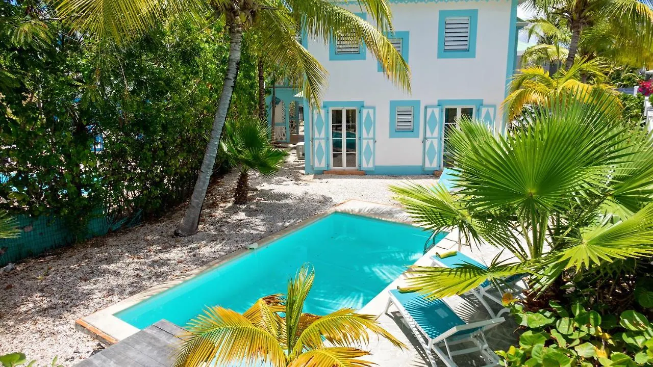 Villa Macassi 3 Chambres , La Baie Orientale. Orient Bay